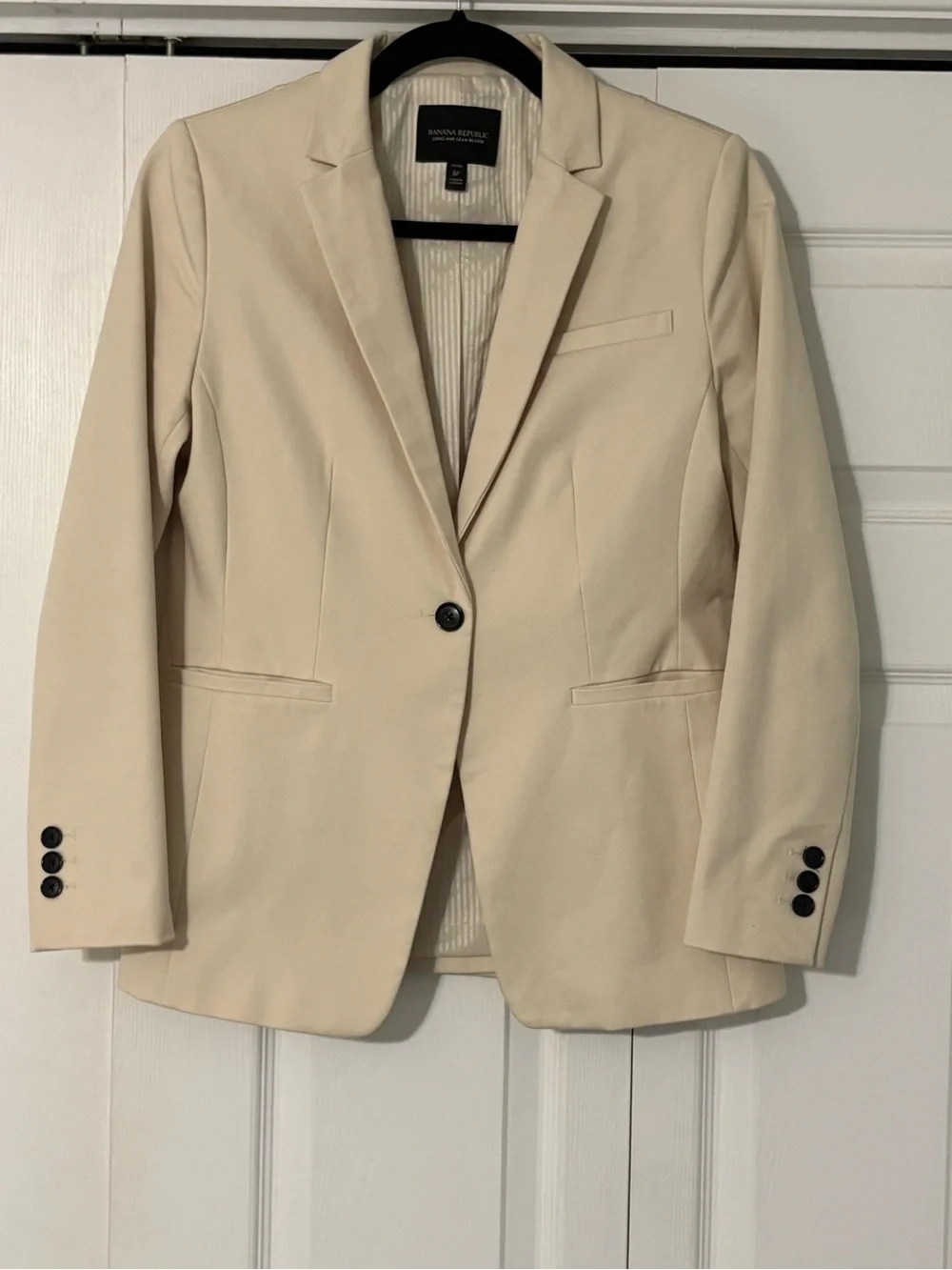 Banana Republic Women's Long and Lean fit Cream Single-Button Blazer